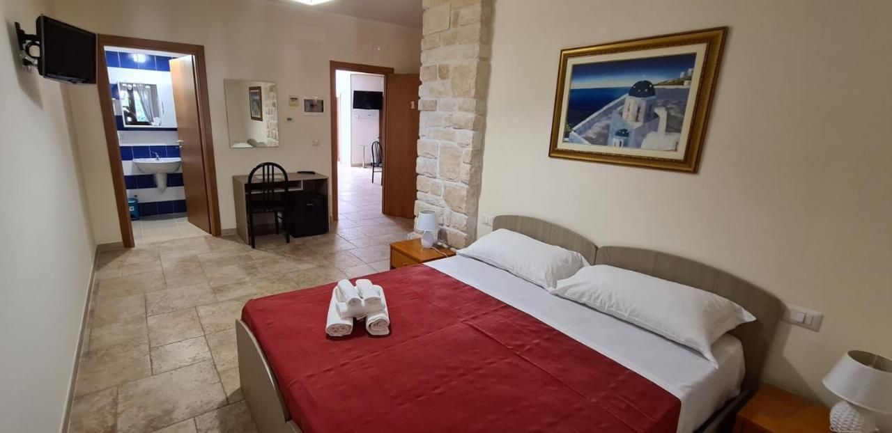 Bed And Breakfast La Terrazza Cisternino Exterior photo