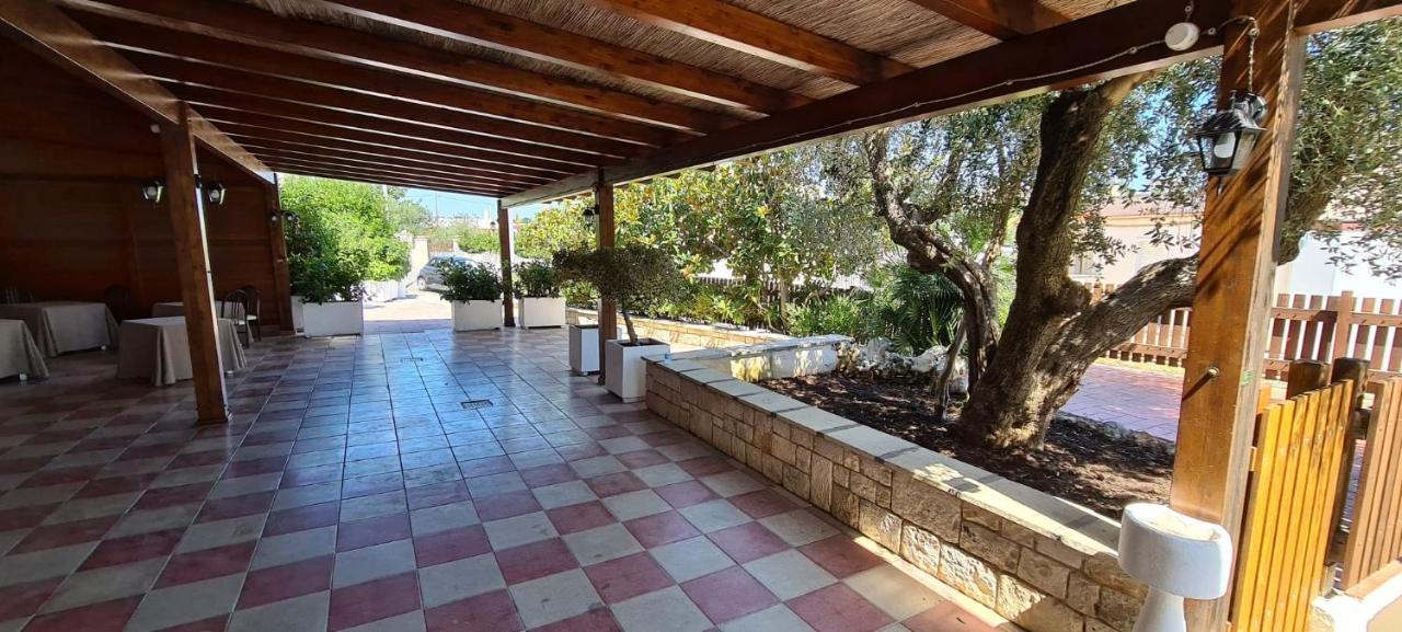 Bed And Breakfast La Terrazza Cisternino Exterior photo